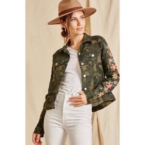 Savanna Jane Womens Camo Floral Embroidered Denim Jacket Green Small